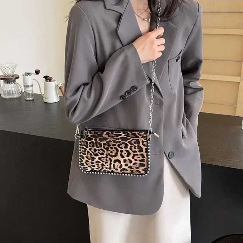 New Leopard Crossbody Bags For Women Fashion Chain Mobile Phone Purse Travel Vacation Shoulder Messenger Bag Sac A Main FemaleW251028
