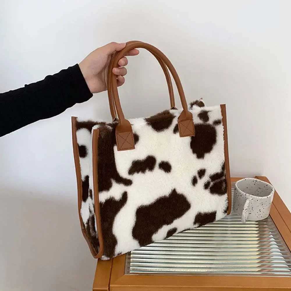 Fur Bag Female Fall and Winter Fashion Faux Fur Soft Long Plush Shoulder Bag Womens Large Capacity Handheld Shoulder BagT251028