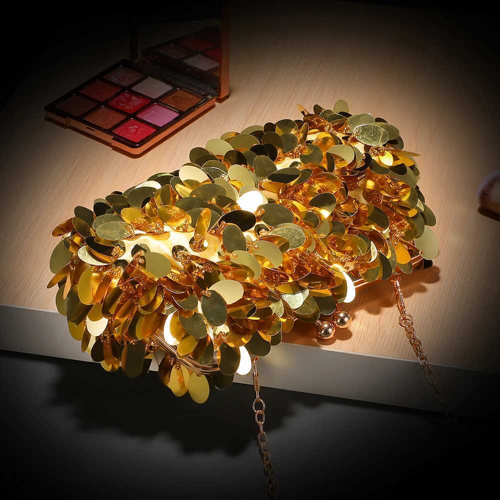 New Glitter dinner party bag Delicate metal chain shoulder bag Festival birthday and other occasions evening bag for small items H251027