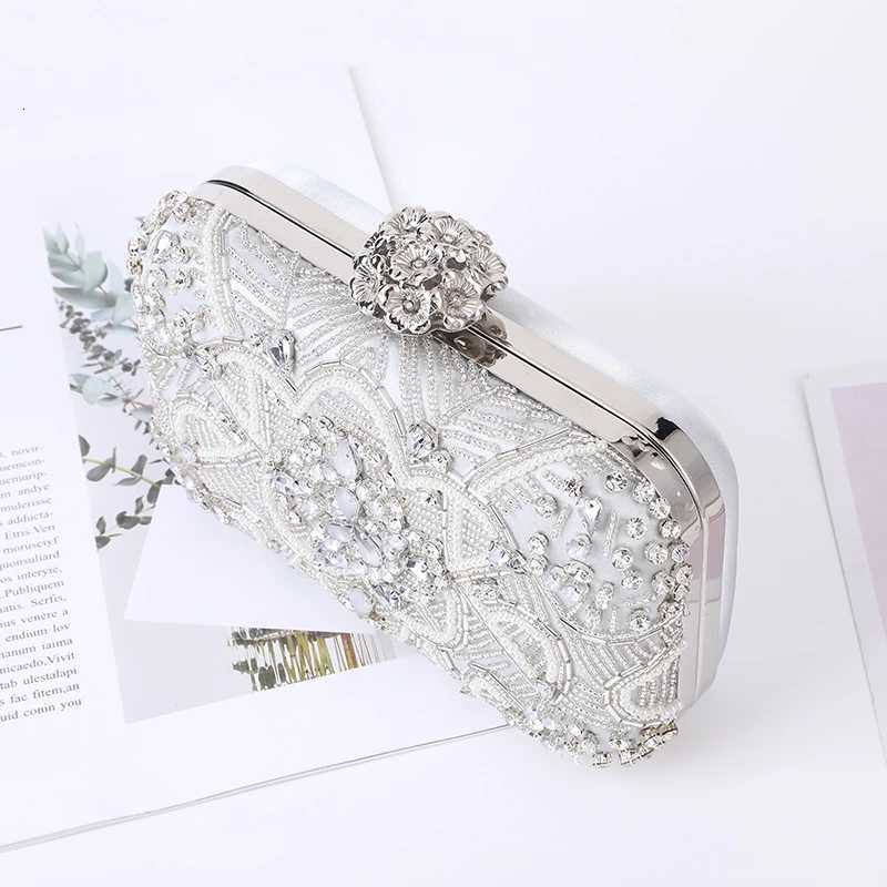 New Womens Handheld Bag with European and American Style Diamond Embedding Party Evening Dress Bag Bridesmaid Storage Bag H251027