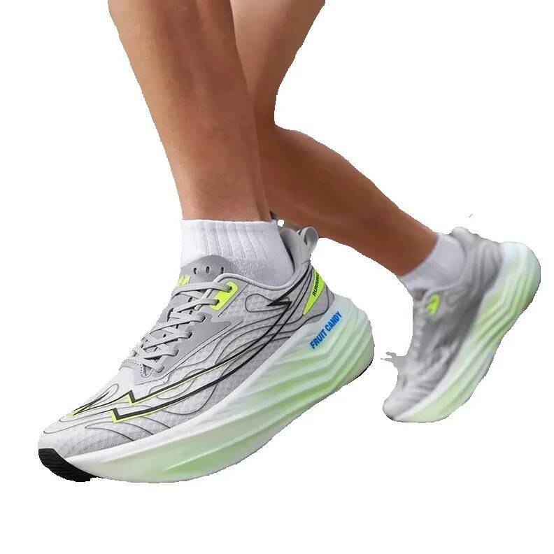 NHOT Sports Shoes Unisex 2025 New Breathable Mesh Running Shoes Versatile Super Popular Couple Casual Shoes