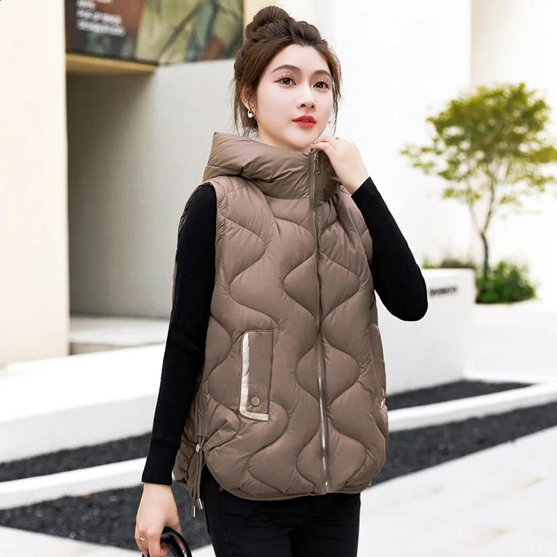 2025 Autumn Winter Warm Waistcoat Ladies Sleeveless Hooded Down Cotton Coat Women Outerwear Casual Puffer Vest Student Jacket 251027