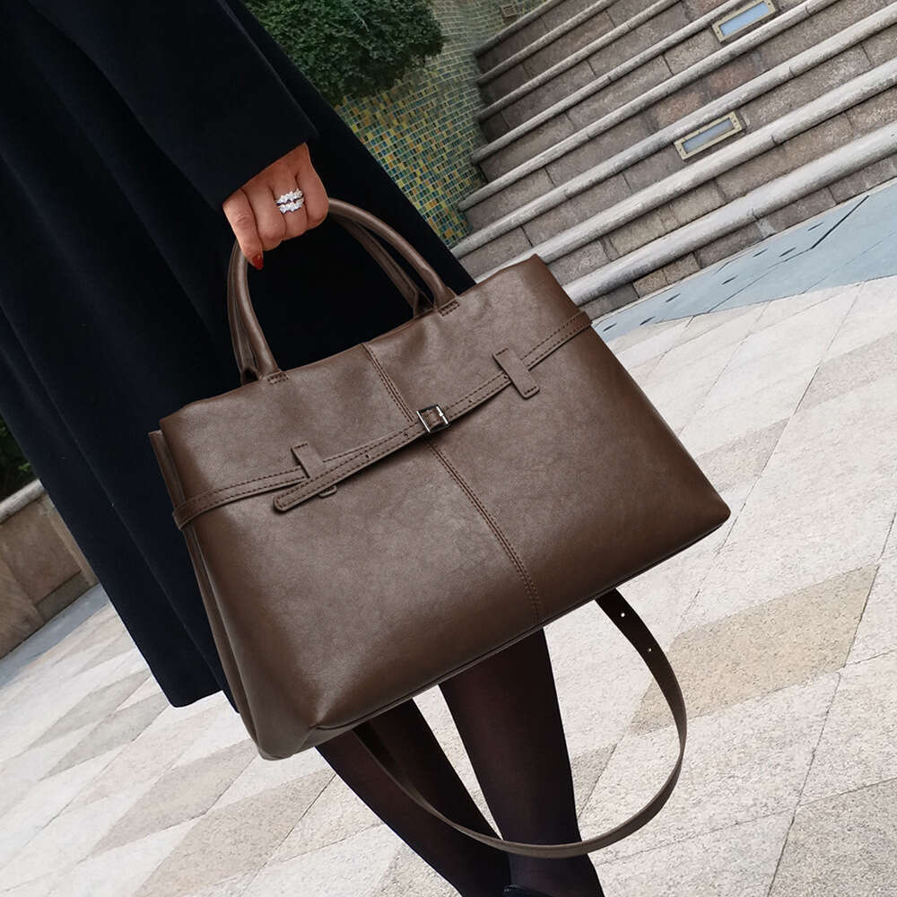 Luxury bag CCAMO Women s New Handbag High end Niche Commuter Bag