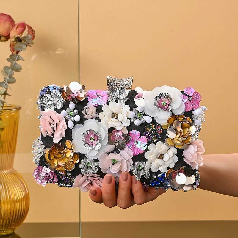 Flower Shape Ladies Evening Bag Diamond Handbags Women Banquet Dinner Clutch Bag Chain Small Square Bag H2510271