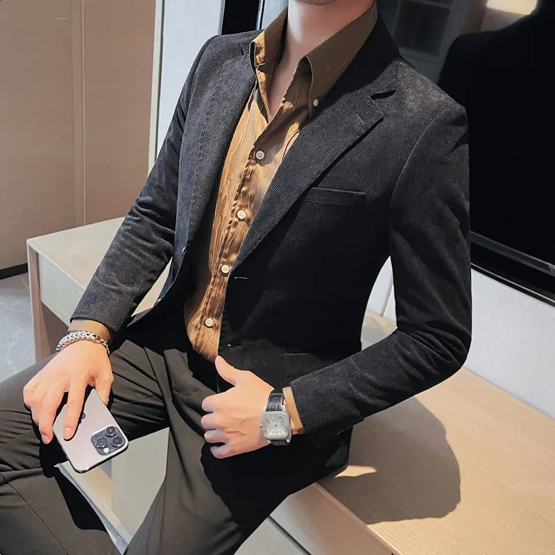 High Quality Fashion Handsome Trend Business Matching Corduroy Small Suit Jacket Men Slim Casual 251027