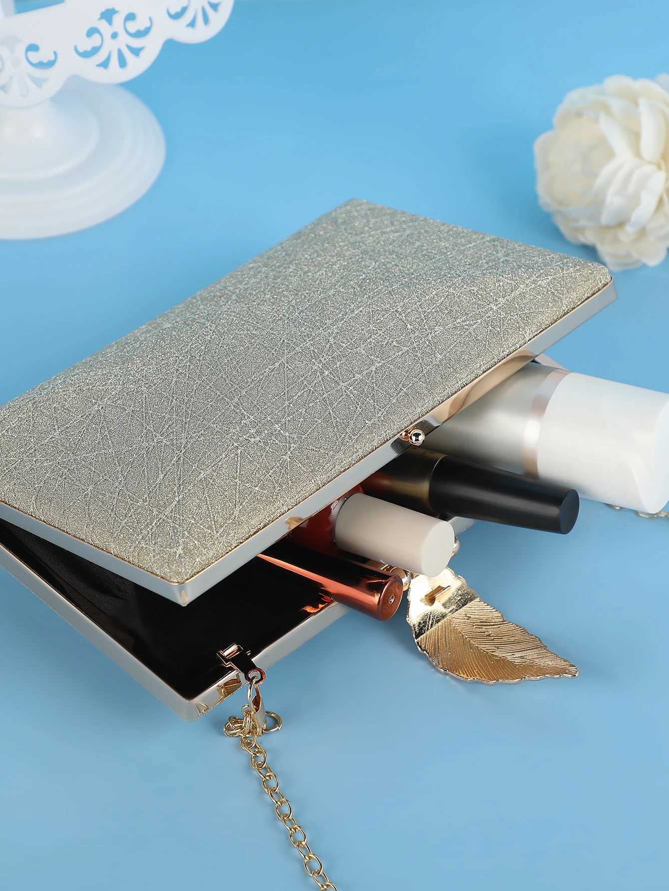 Ladies Evening Dress Handheld Bag with Metal Leaf Hasp And Chain Shoulder Clutch Popular Ladies Evening Bag H251027