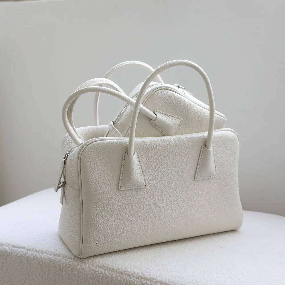 Designer Bags First Layer Cowhide Boston Pillow Women's 2025 New Leather High-End Handbag Large Capacity Commuter Leisure Shoulder Bag Hot Sellin