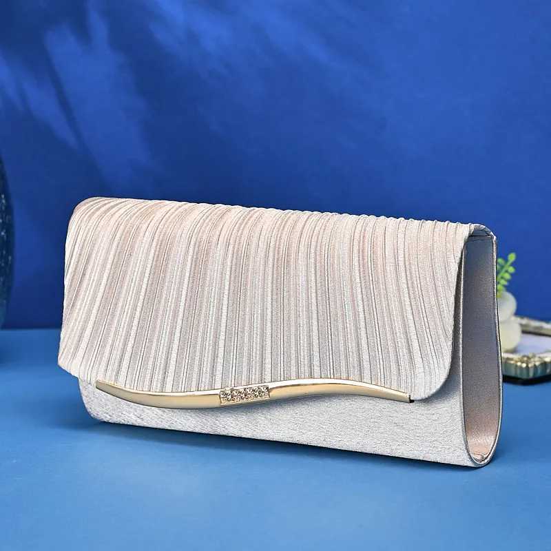 Womens Crossbody Clutch Bag with Chain for Party Dinner Wedding Evening Handbag Wrinkle Purse Gift H251027