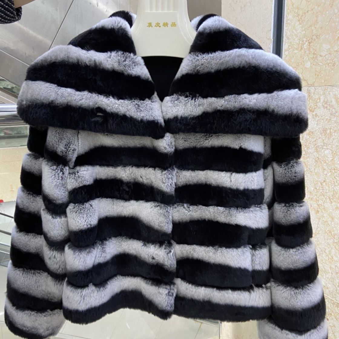 Women's Warm Faux Fur Coat Stripe Winter Jacket Women Thick Outerwear Collar Classic Luxury Jacket Fashion Solid Color Casual Baggy Rabbit Fur Co