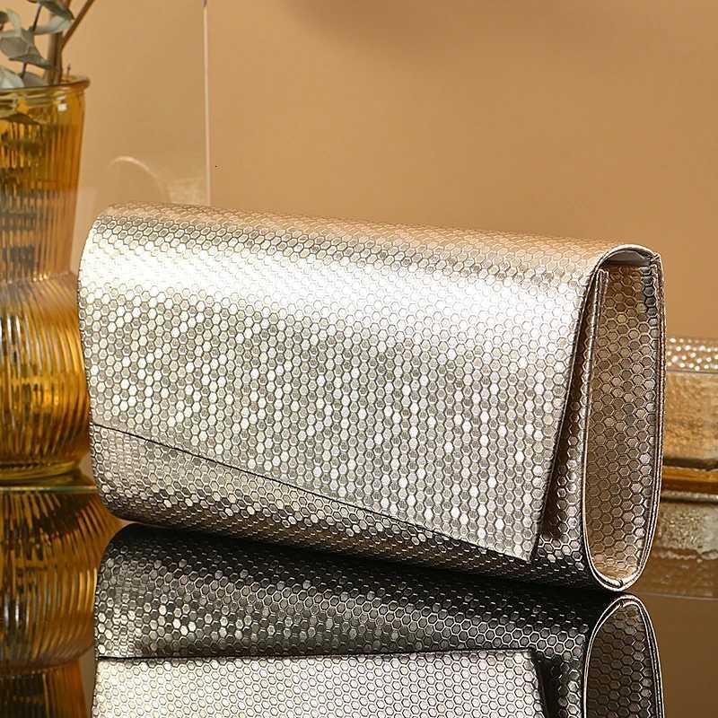 Polka Dot Metal Grain Handbag with Chain Shoulder Hardware Jewelry Storage Bag for Evening Dress Large Capacity H251027