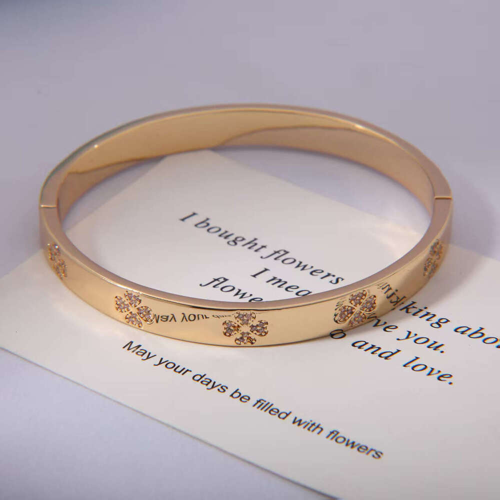 French Style Light Four-Leaf Clover Inlaid Dia Copper Plated Real Gold Sier for Women Fashionable Versatile High-End Elegant Buckle Bracelet