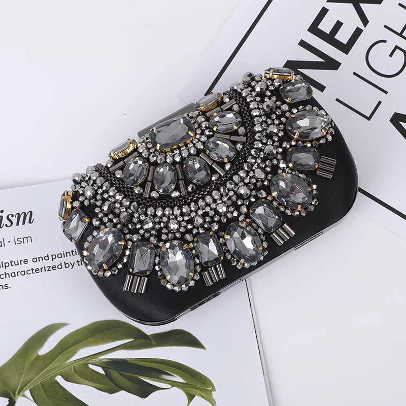Handmade Red Green Beaded Ladies Gem Clutch Handbag Women Clutches For Woman Party Wedding Evening Hand Bag H251027