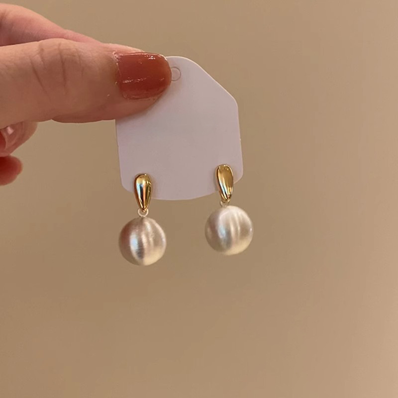 Earrings for women S925 silver needle fashionable simple freshwater pearl earrings high-end and light luxury birthday gift free shipping Designer earr