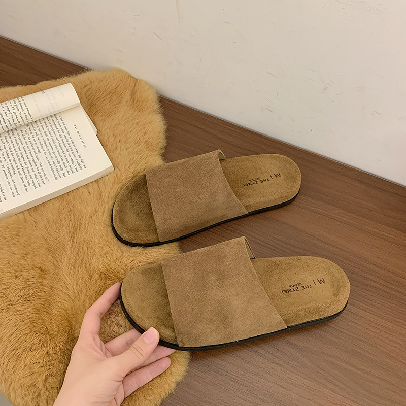Free shipping Women's French Retro Flat Slippers 2025 Autumn New Style Outdoor Wear Slide Sandals Suede Slip-On Slippers