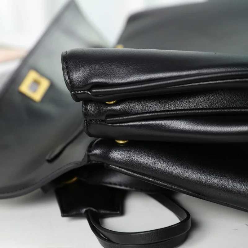 Flap Crossbody Shoulder BagMetal Buckle Chain Compact Sling BagWomen Square Underarm Messenger BagVersatile Commuter PurseT251028