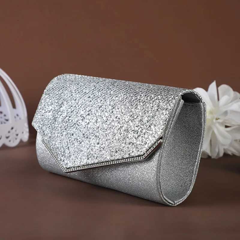 Oblique Straddle Bag for Women Fashionable and Simple Banquet Handbag Metal Chain Shoulder Bag Storage Bag New H251027