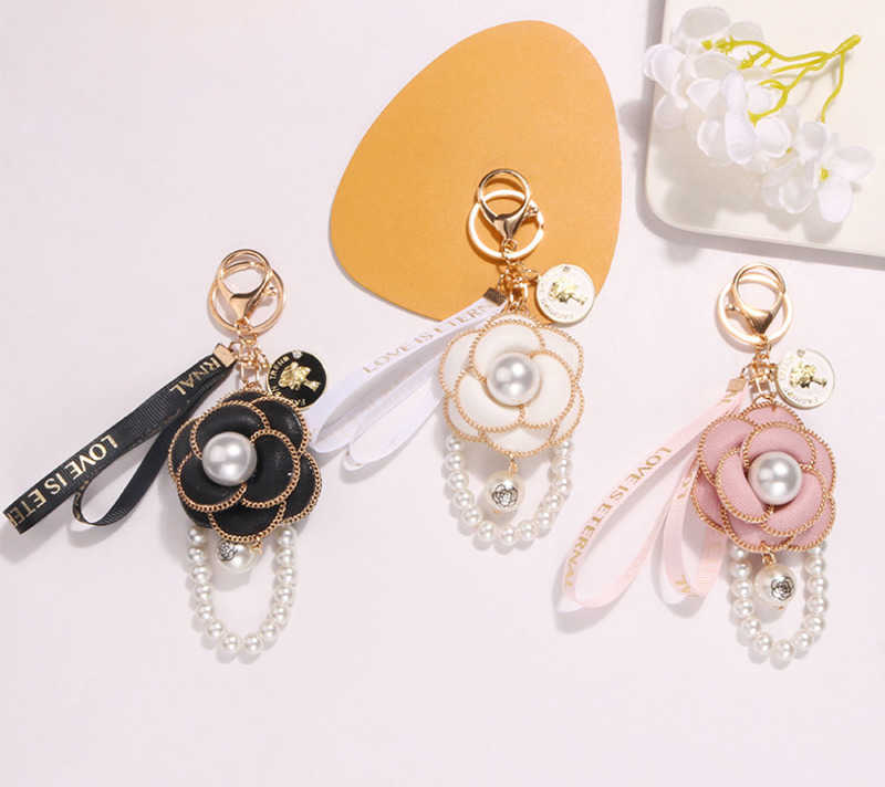 New Style Large Pearl Camellia Keychain Pendant Creative Pearl Chain Accessory Earphone Case Bag Decoration J251118