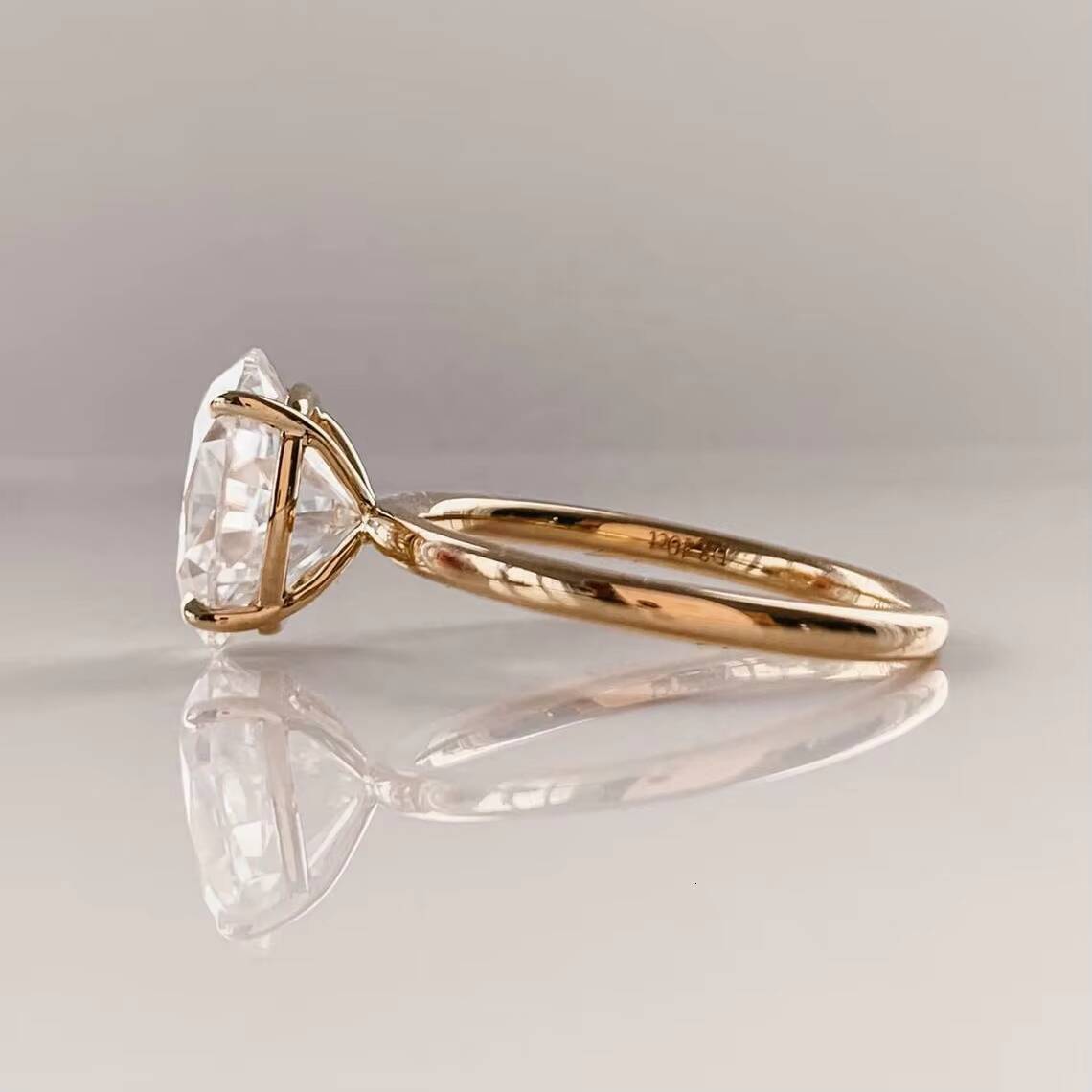 KIBO 2021 Hot Sale Engagement 10k Solid Gold 2CT Oval Moissanite Diamond Rings