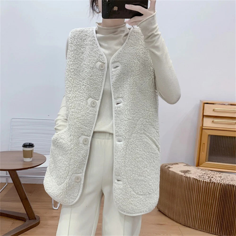 Coats Womens Waistcoat Autumn Winter Style Lamb Fur Loose Korean Version Sleeveless Vest Style Basic Tops 251027