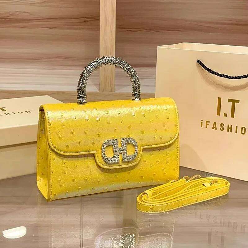 New underarm handbag ostrich pattern for ladies, lightweight luxury shoulder bag embedded with diamonds, elegant one-shoulder design.