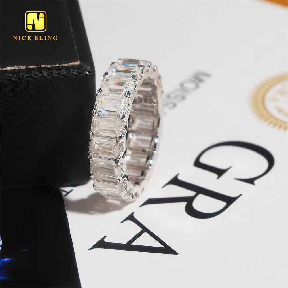 Fine Iced Out Wedding Ring VVS Moissanite 925 Silver Rings Daily Jewelry Diamond Emerald Cut Engagement Ring for Women Men
