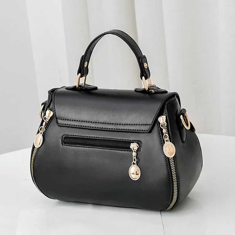 Embroidered Handbag Hot Selling Women Bag New Network Red Fashion Crossbody Bag Versatile Popular Bag PU LeatherT251028