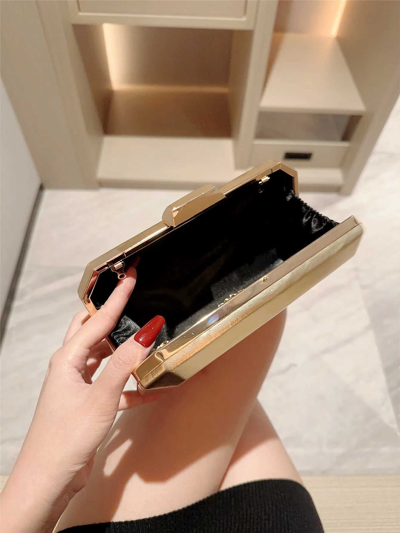 European and American Fashionable Dinner Bag Metal Clutch Bag Square Box Bag Crossbody Chain Bag Evening Bag Dress Bag H251027