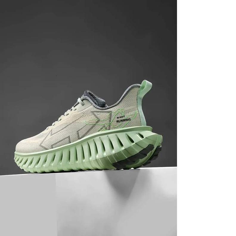 2025 New Unisex Breathable Mesh Running Shoes Spring Autumn Summer Versatile Shock Absorption Casual Sports Shoes