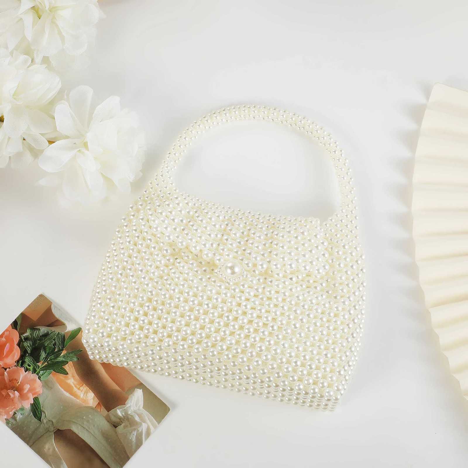 Beautifully woven shell pearl purse stylish purse handmade beaded purse lady travel handbag wedding party dinner bag H251027