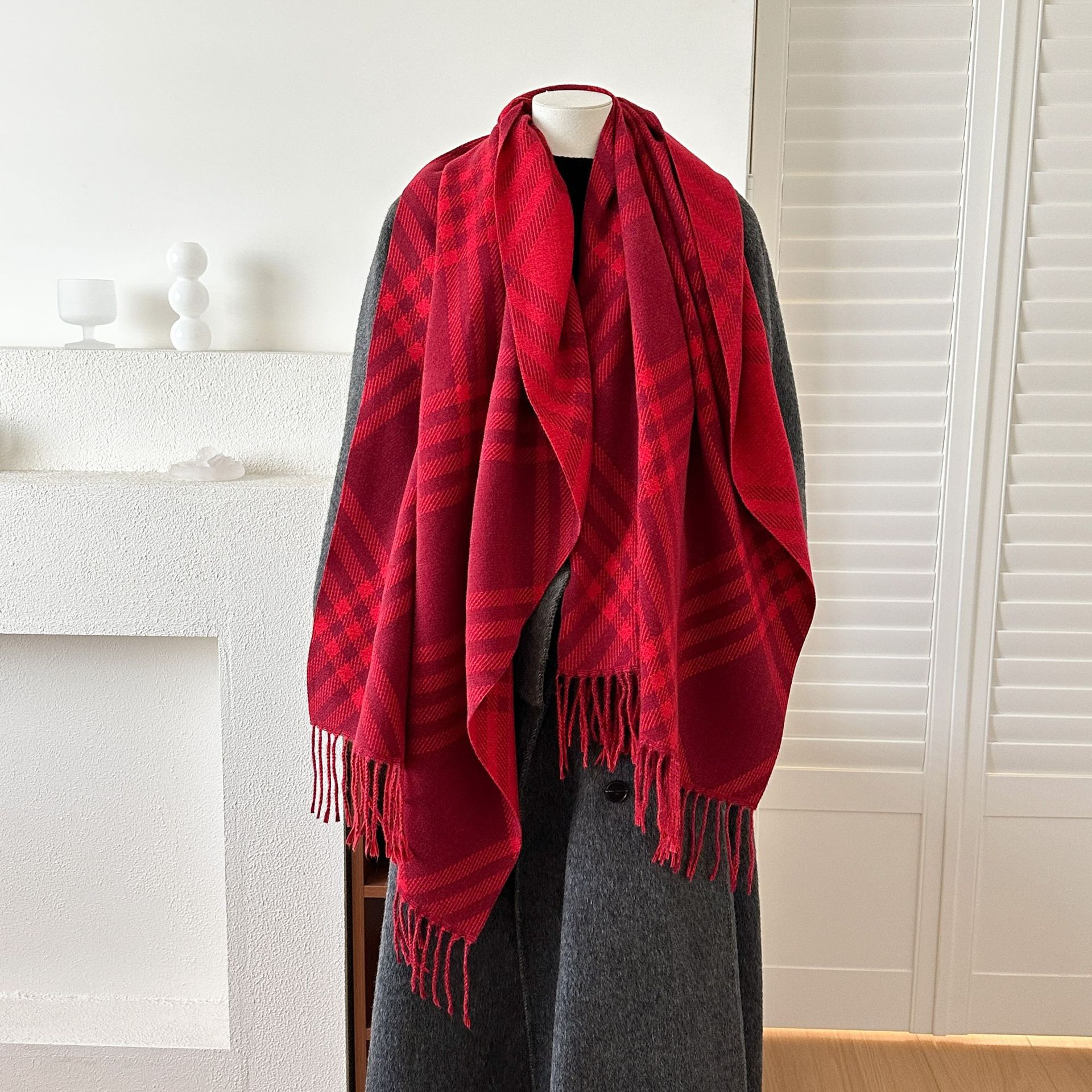 Designer free shipping scarves 2025 High-Quality medium to long thick scarf fashionable and warm imitation cashmere scarf plaid shawl scarf Fabric-sof