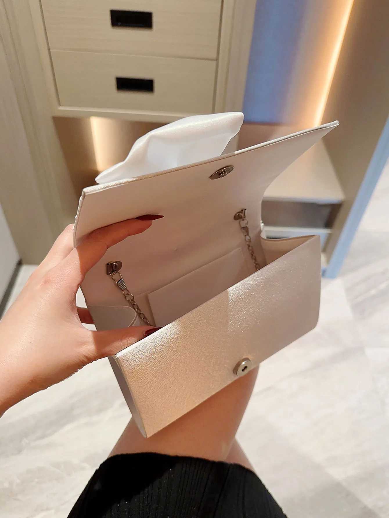 Lady Exquisite Flower Evening Bag white Wedding Bag Faux Pearl Handheld Banquet Bag Evening Bag Party Bag Prom Bag Dress Bag H251027