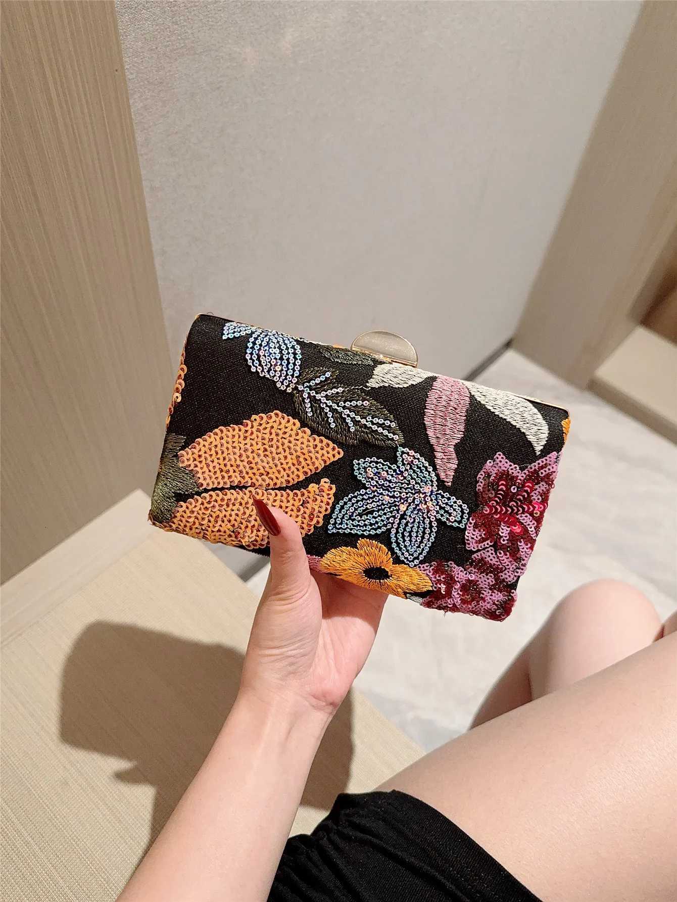 Sequin Embroidered Flower Chain Crossbody Bag European and American CrossBorder Chain Bag Sequin Shiny Sequin Evening Bag H251027