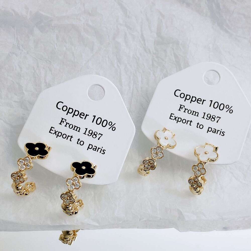 Light Micro Inlaid Zircon Four-Leaf Flower Splicing C Hoop Earrings Sier Needle Elegant Fashion High-End Feel Ear Jewelry