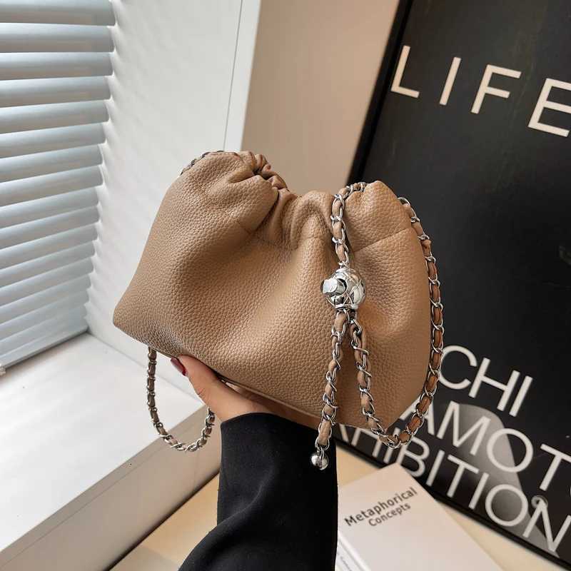 Sewing Thread Solid Crossbody Bags Hasp Interior Compartment High Quality Bags for Women Fashion Dumplings Pu Womens HandbagsT251028