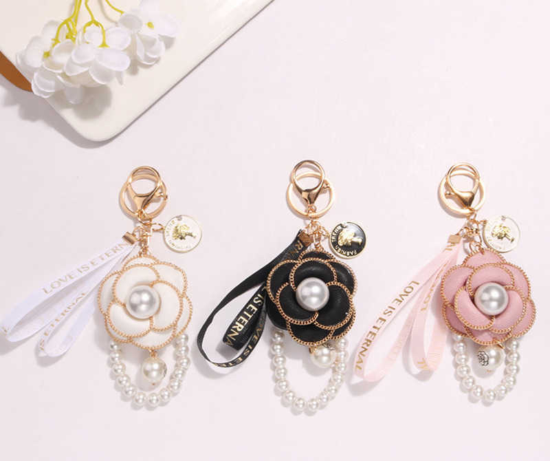New Style Large Pearl Camellia Keychain Pendant Creative Pearl Chain Accessory Earphone Case Bag Decoration J251118