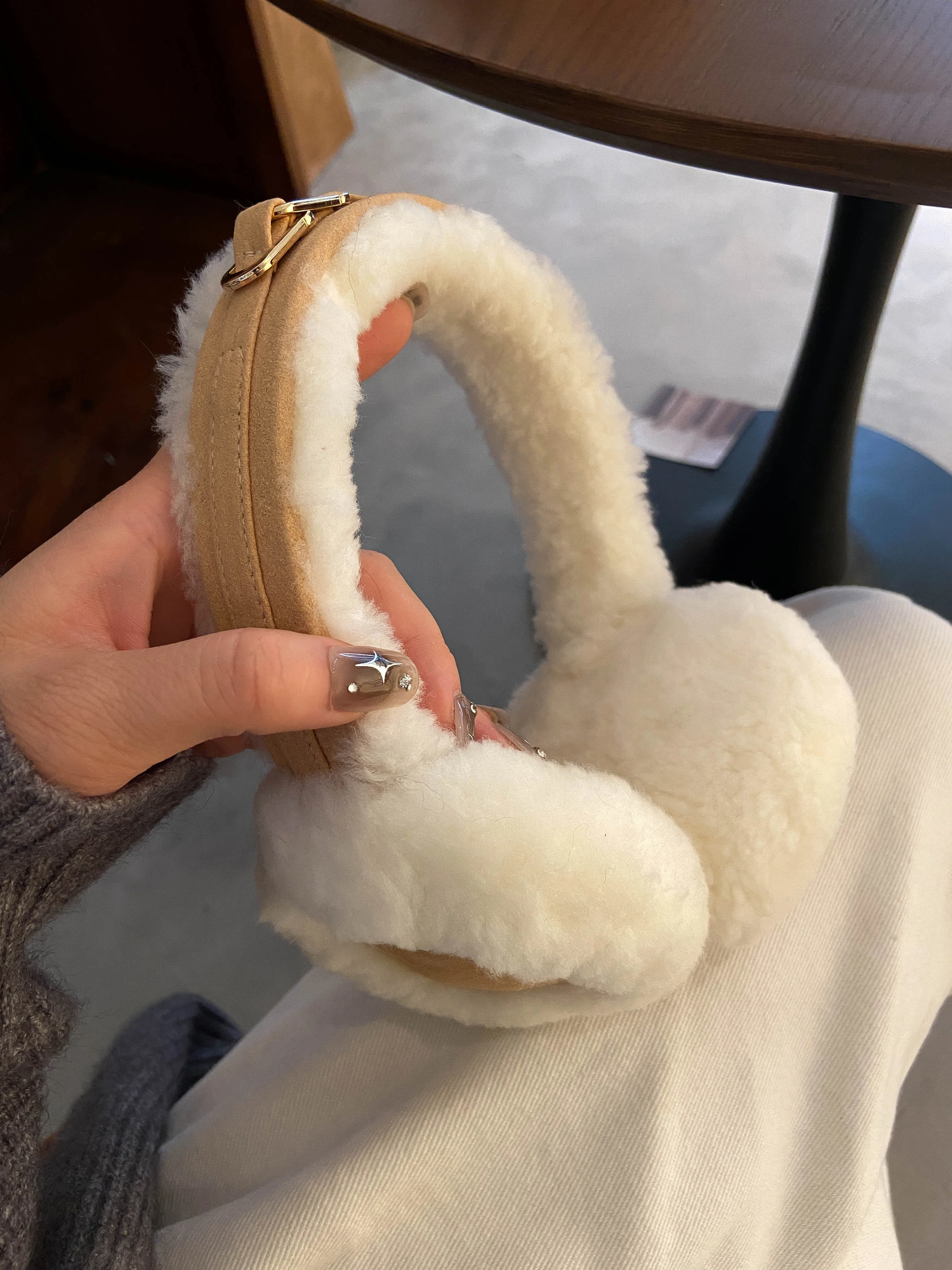 2024 Wool Ear Warmer Winter Sheepskin Ear Muffs for Women Men Soft Warm Solid Earflap Outdoor Cold Protection EarMuffs Ear Cover 251027