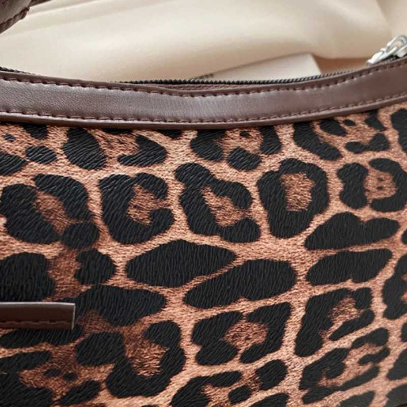 New Armpit Bag Trendy Shoulder Bag Sweet Double Bow Handbag Womens Bag Retro Simple Fashion Armpit BagsW251028