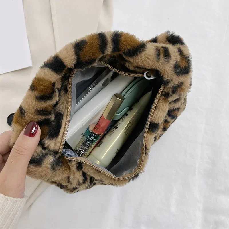 Y2k Korean Plush Retro Leopard Print Bags for Women Underarm Bags Leopard Zebra Pattern Fluffy Tote Bags Small Purses HandbagsW251028