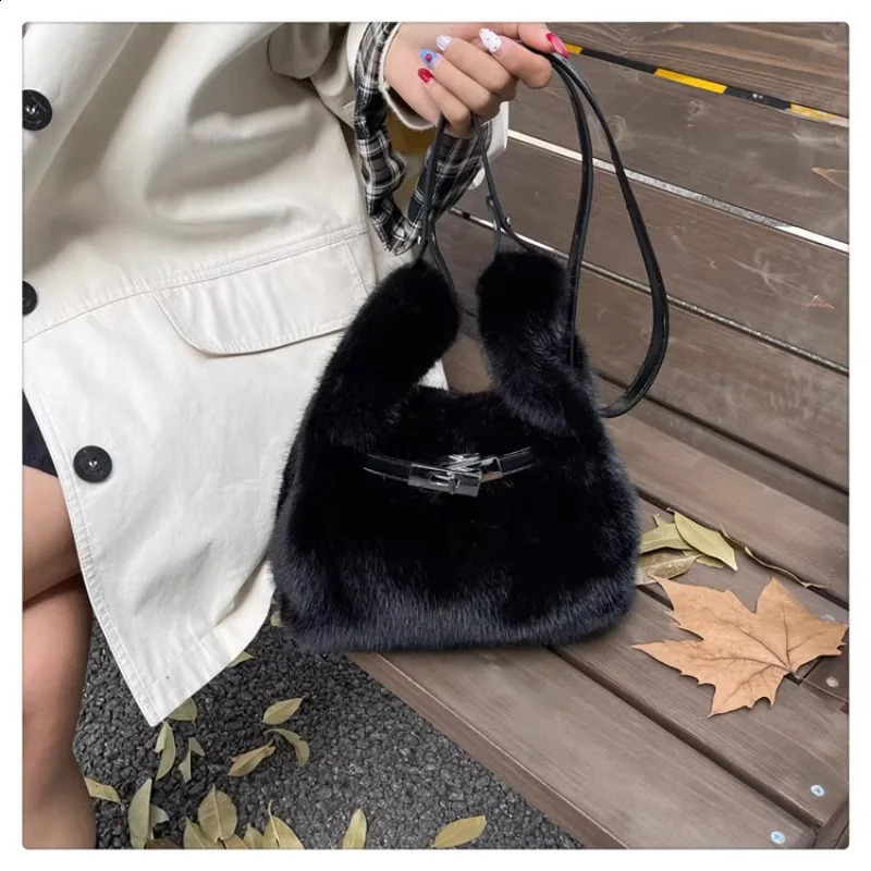 Fashionable Womens Bags Trend Faux Fur Shoulder Bags Plush Faux Mink Handbags Chic Crossbody Bag Solid Color Purses 251104
