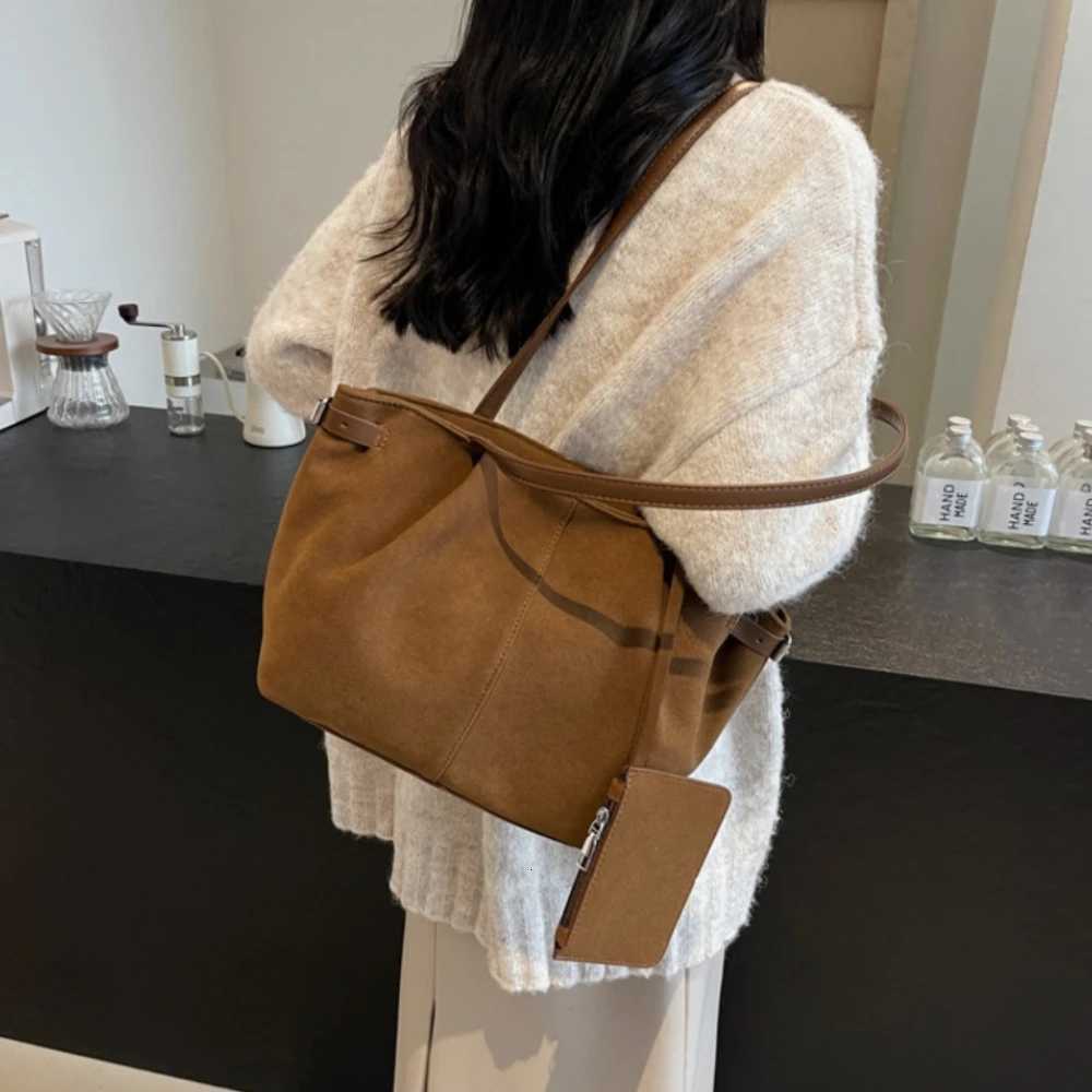 Women Suede Tote Bag with Inner Pocket Underarm Bag with Zipper Solid Color Satchel Bag for Work Travel Purses and Handbags 2025W251028
