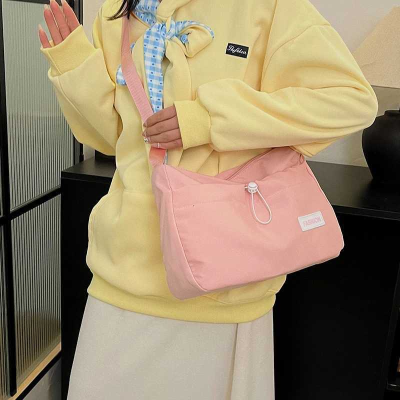 New Womens Bag Single Shoulder Commuter Crossbody Bag Suitable For Students And Casual Wear AllInclusive PlainColored BagT251028