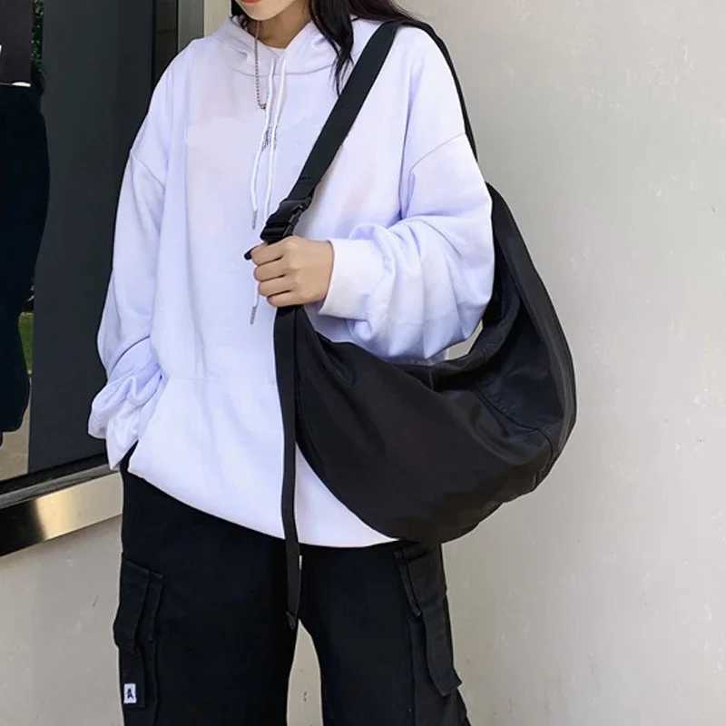 Oxford cloth dumpling bag for women trendy and cool couple lazy style crossbody bag large capacity student class shoulder bagT251028