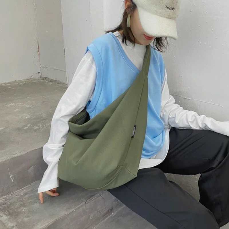 2025 New Canvas Totes Bags Women Casual Wild Ladies Handbags Solid Color Shoulder Women Bag Simple Female Messenger Bag PursesW251028