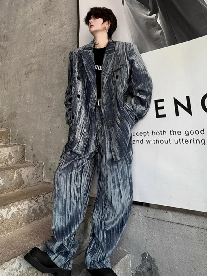 Mens Loose Fit Velvet Suit Set Red Double Breasted Blazer Jacket Pants Two Piece Spring Banquet Party Suits Matching 251027