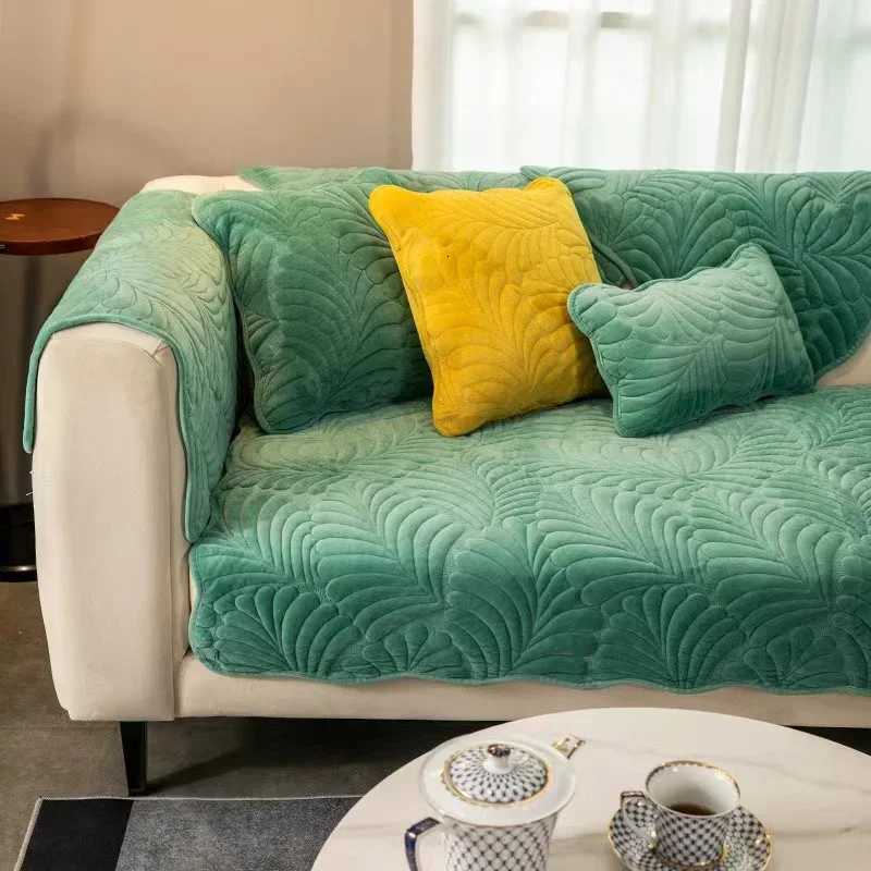 Nordic Soft Velvet Plush Quilted Sofa Towel Thicken Short Plush Sectional Sofa Cover Nonslip Couch Covers for Living Room C251028