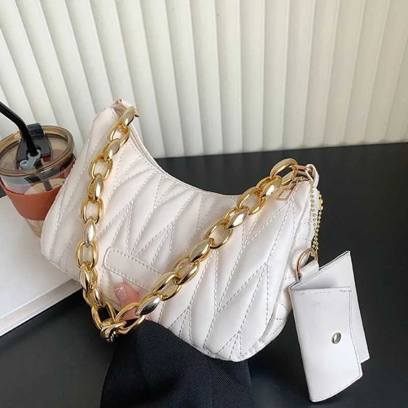 Quilted Ruched Crescent Bag Fashion Chain Shoulder Bag Womens Handbag with Coin Purse for Summer Every DayW251028
