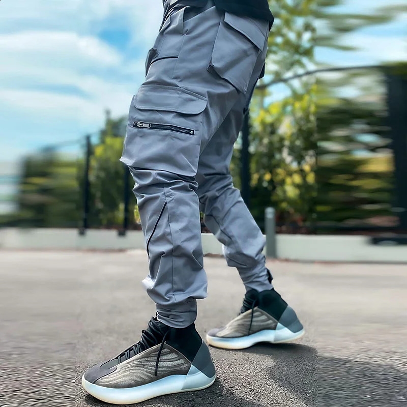 Mens Gym Joggers Casual Pants Sweatpants Fitness Trousers Hip Hop Cargo Male Streetwear Men Reflect Sports Trackpants 251027
