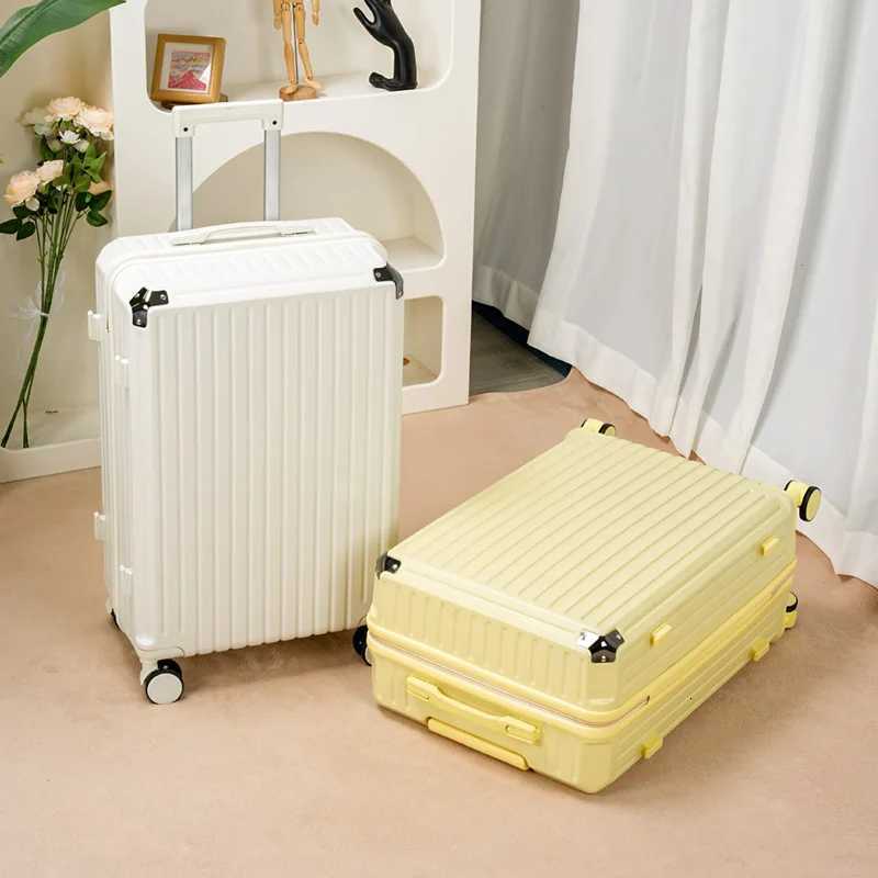 2025 New Small 20Inch CarryOn Suitcase Large Capacity Travel Bag with Password Lock for Men And Women Leather Suitcase W251028