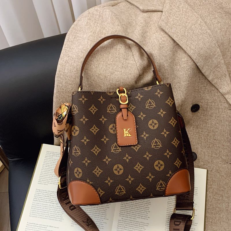 Designer Bag Floral Print Bucket Bag for Women, 2025 New Spacious Shoulder Bag, Versatile Top Handle Purse Free Shipping