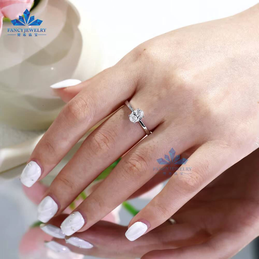 Hot Selling Lab Grown Diamond Oval Cut Engagement Ring Custom IGI Certified Vvs Lab Created Diamond Solitaire Ring Jewelry